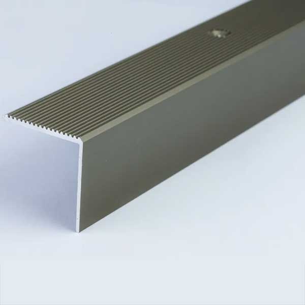 0.9m Anodised 30R Anti Slip Aluminum Stair Edge Nosing Trim