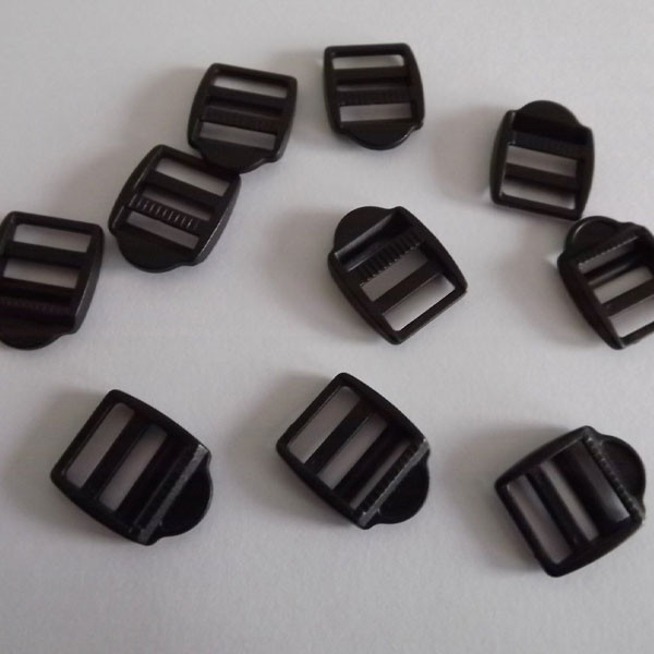 15mm corrosion-Resistant Plastic Ladderlock Black Buckles