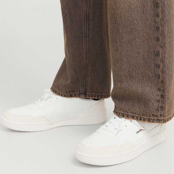 Bounce Casual Lace-Up Trainer