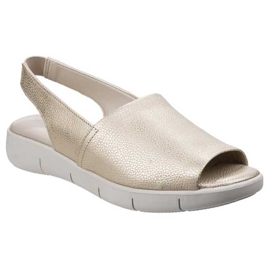 Casual Comfort Curtis Sandal from Easy Row