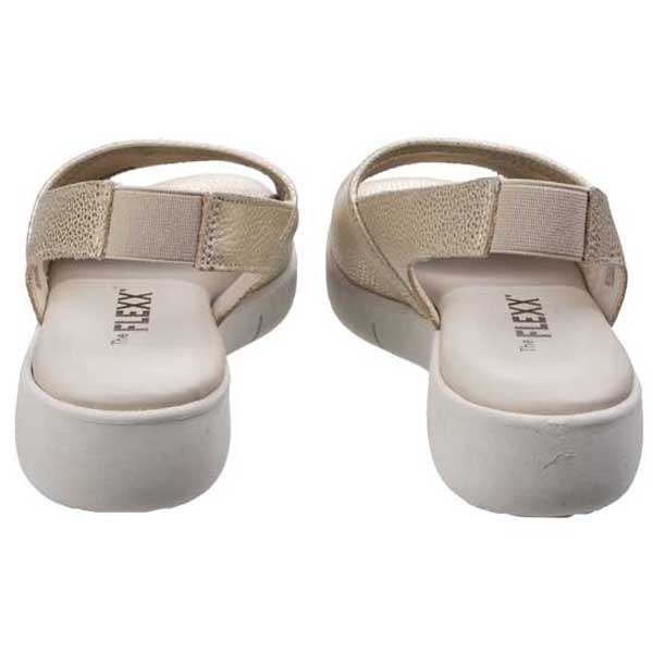 Casual Comfort Curtis Sandal from Easy Row