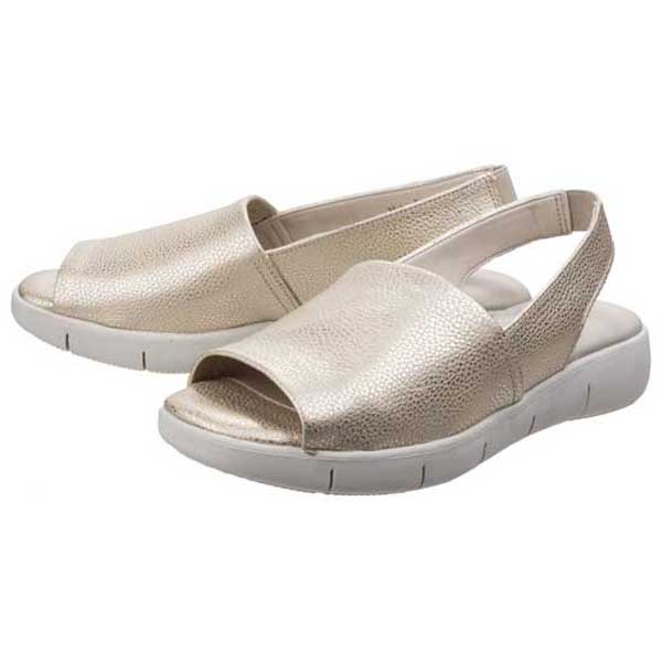 Casual Comfort Curtis Sandal from Easy Row