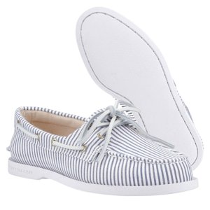 Classic 2-Eye Deck Shoe – Authentic Original