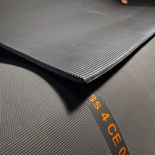 Anti-Shock Ribbed Surface Rubber Matting
