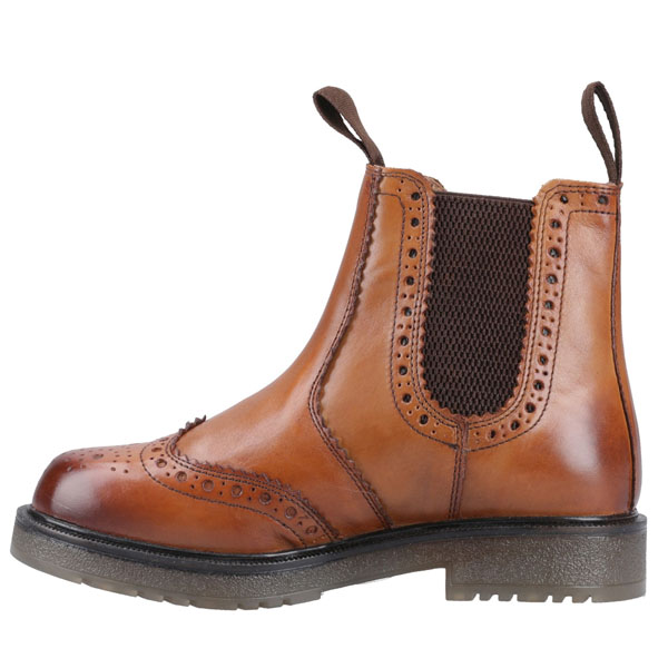 Dalby Pull On Brogue Boot – Classic Style