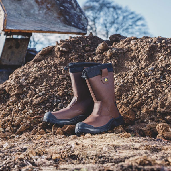FS245 Pull-On Safety Rigger Boot