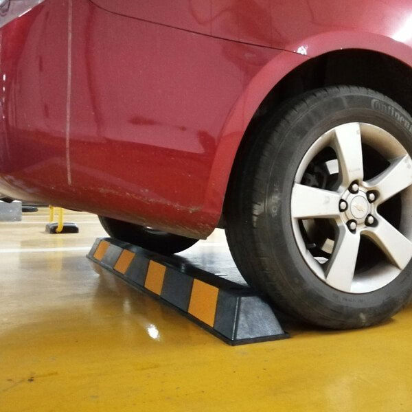 Large Rubber Parking Reflective Stop 