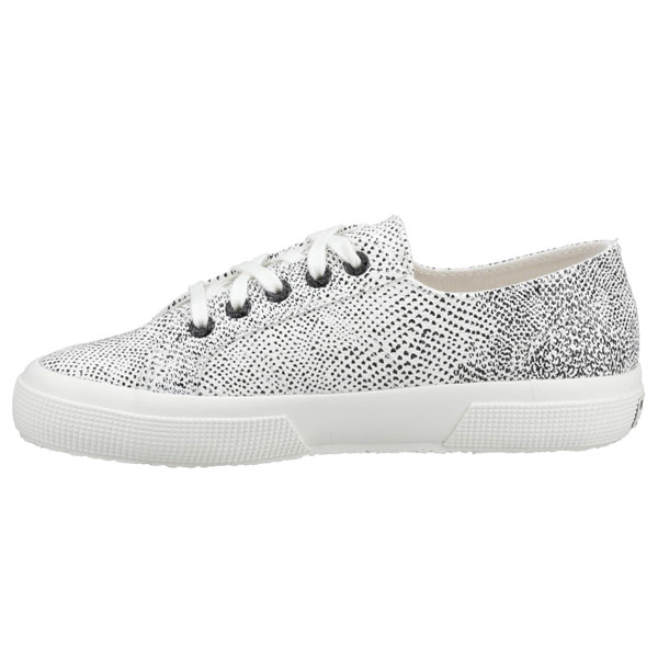 Micro Snake-Texture Fashion Sneaker