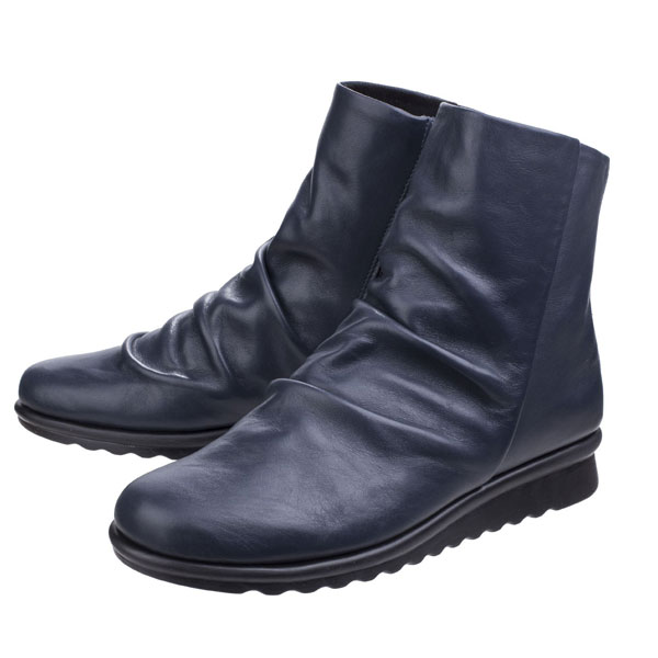 Pan Fried Leather Boot with Comfort Fit