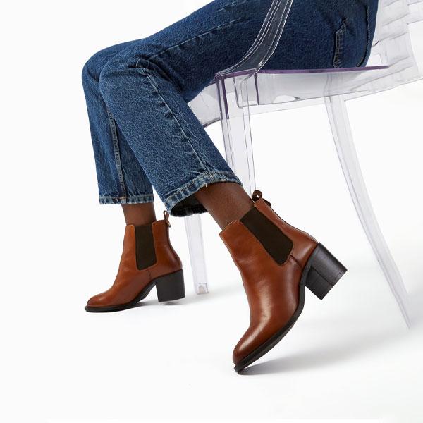 Pembly Classic Smooth Leather Chelsea Boots