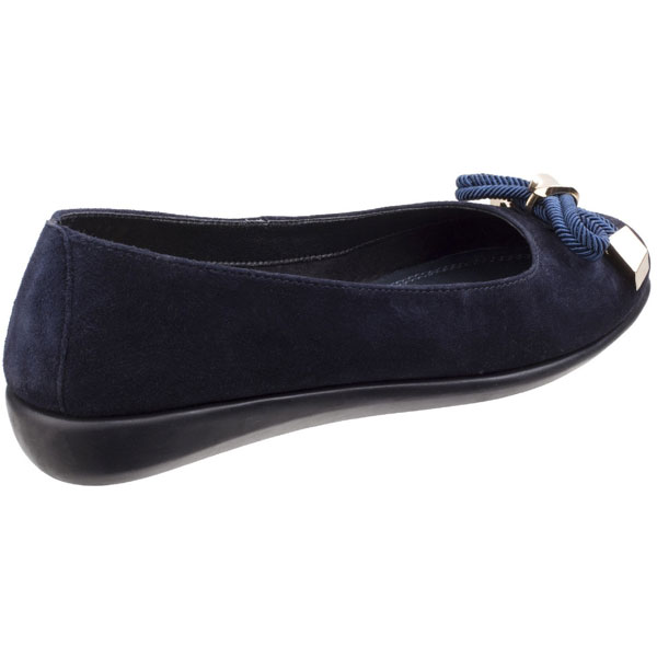 Riskas Classic Ballet Pump