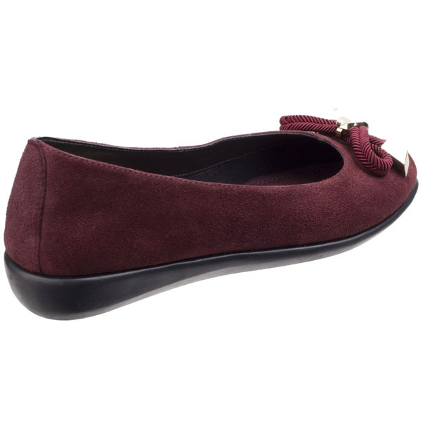 Riskas Classic Ballet Pump