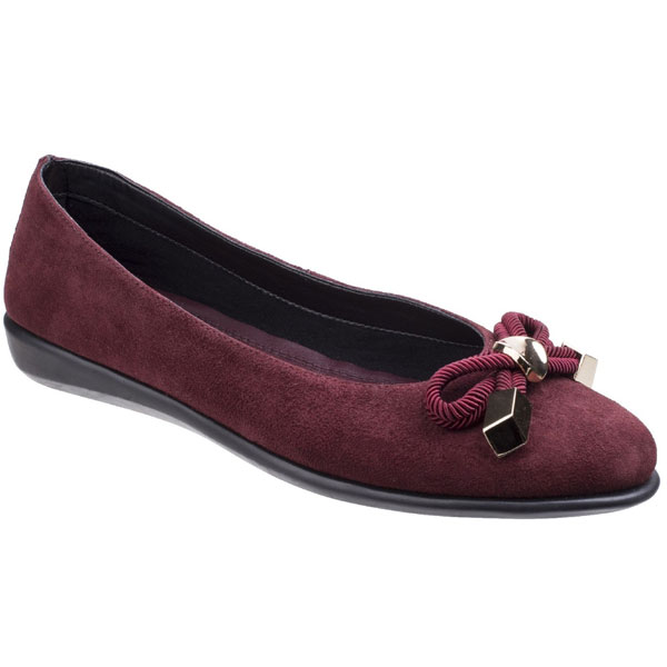 Riskas Classic Ballet Pump