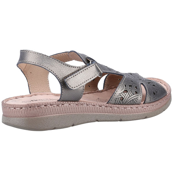 Ruth Relaxed Fit Sandal for All-Day Ease