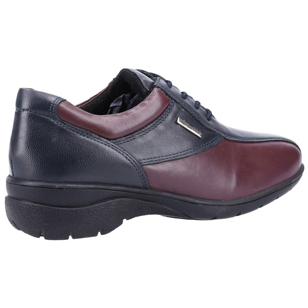 Salford 2 Classic Lace-Up Shoe