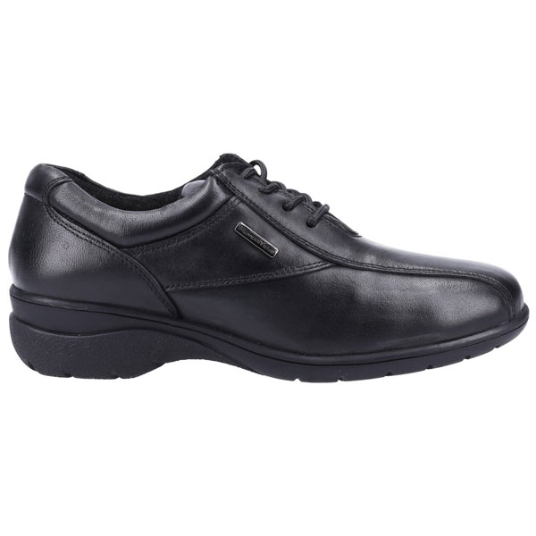 Salford 2 Classic Lace-Up Shoe