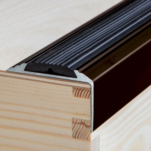 Self Adhesive Anti-Slip Aluminium Stair Nosing Edge Trim With Rubber Insert